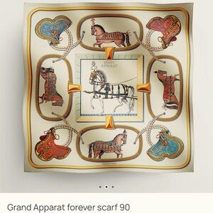 NWT! HERMES Grand Apparat forever scarf 90 cm Crème / Gold / Multicolore